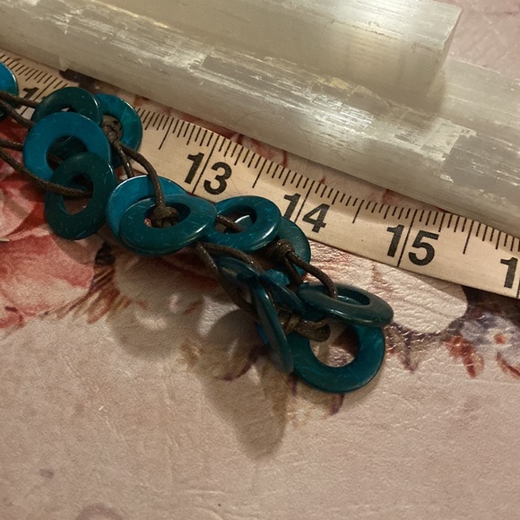 NWOT - Paparazzi Waikiki Winds Wood Necklace - Picture 3 of 3